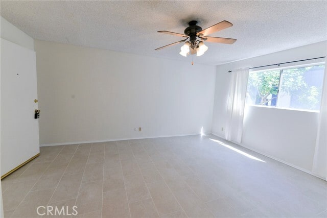 Building Photo - 207 W Mariposa