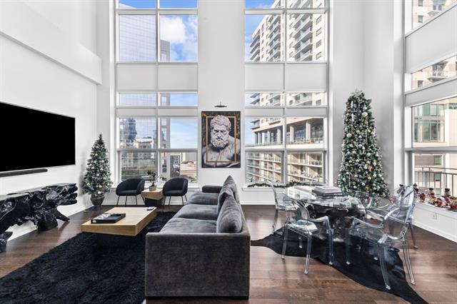 Foto del edificio - 2323 N Houston St