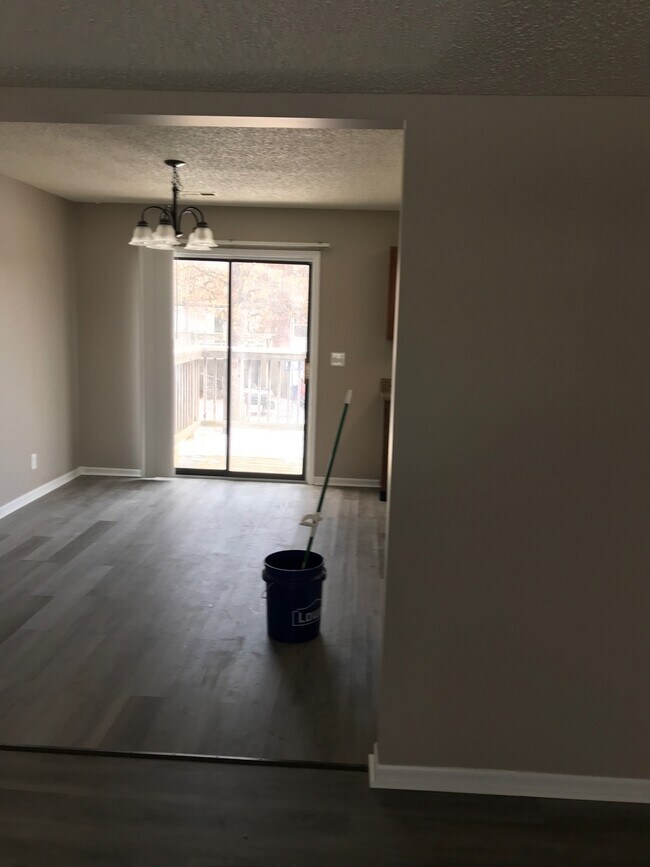 DINING AREA - 4310 N 31st St