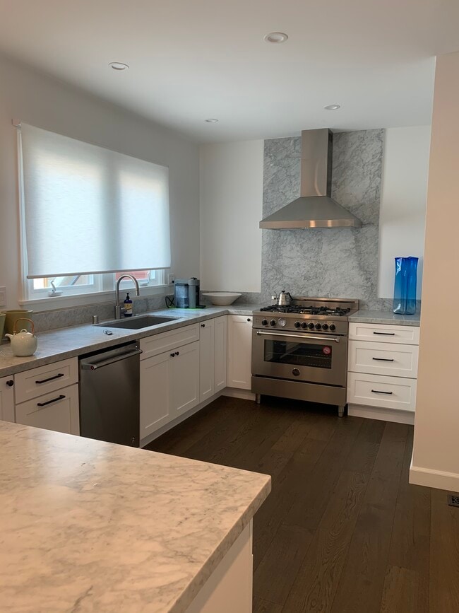 Kitchen - 8243 W 4th St