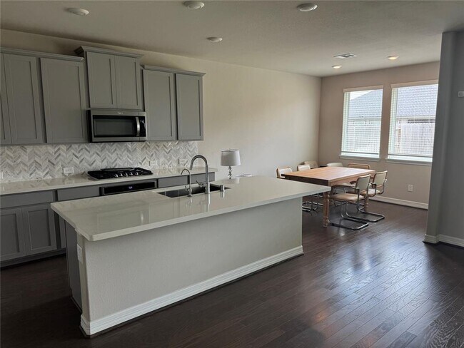 Foto del edificio - 17015 Westmoreland Promenade Pl