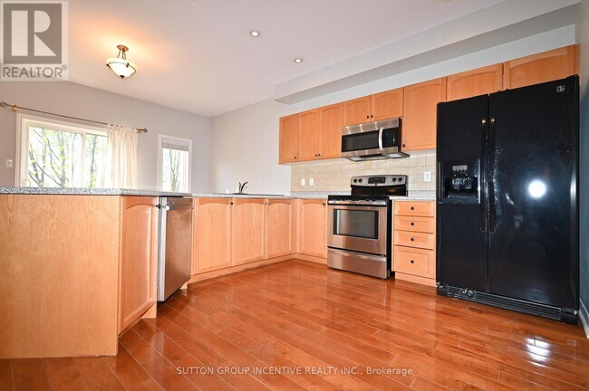 Photo du bâtiment - 28 Silvercreek Crescent