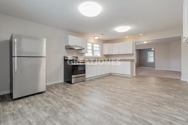 Building Photo - 1615 Hayne St