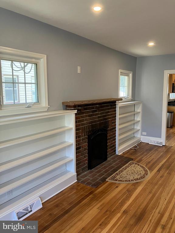 Foto del edificio - 2626 Belmont Ave