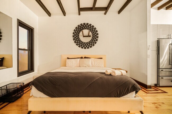 Foto del edificio - 188 Covert St