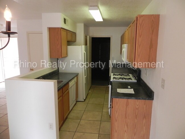 Building Photo - 715 Noah Ave SW