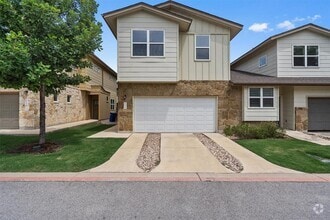 Building Photo - 8940 Parker Ranch Cir
