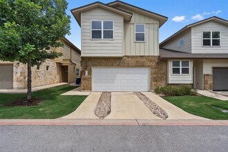Building Photo - 8940 Parker Ranch Cir