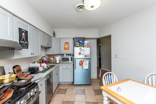 Foto del edificio - 4128 N Lincoln Ave