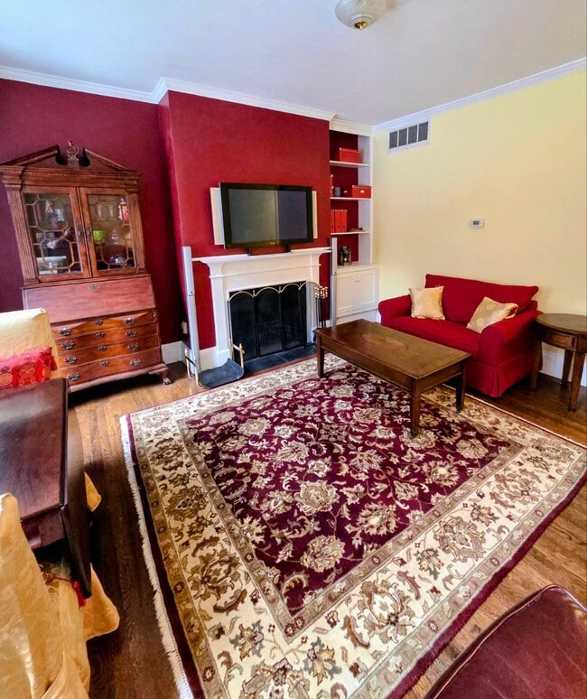 Building Photo - 73 Pinckney St