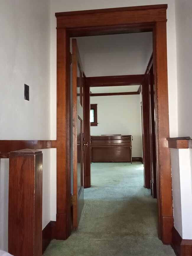 Foto del edificio - 1226 Blaine Ave
