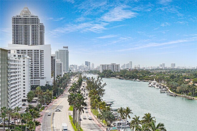 Foto del edificio - 5101 Collins Ave