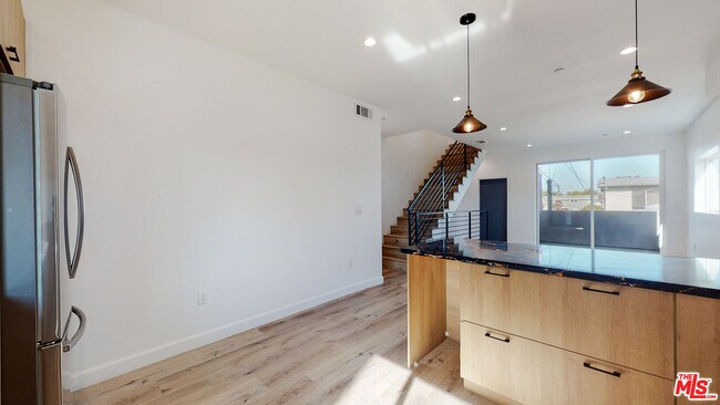 Building Photo - 2302 Hauser Blvd