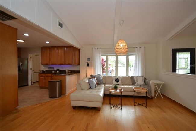 Building Photo - 58 Comanche Ct
