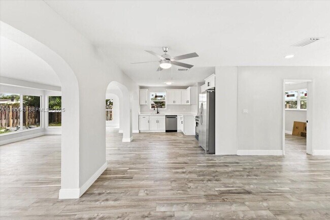 Foto del edificio - 4131 NW 13th Ave