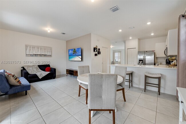 Foto del edificio - 23105 SW 128th Pl