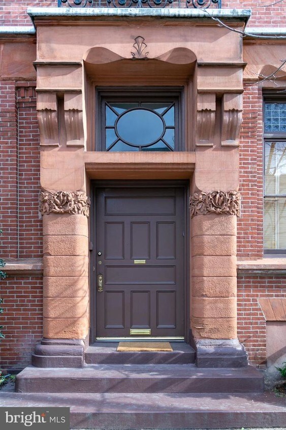 Primary Photo - 275 S 22nd St