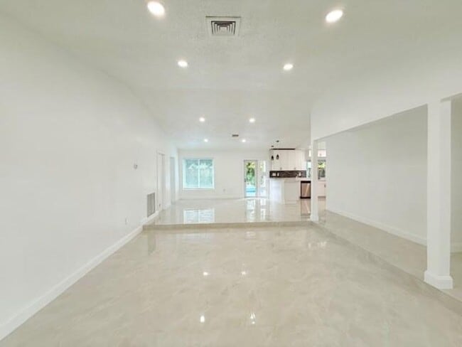 Building Photo - 9150 NW 15th St