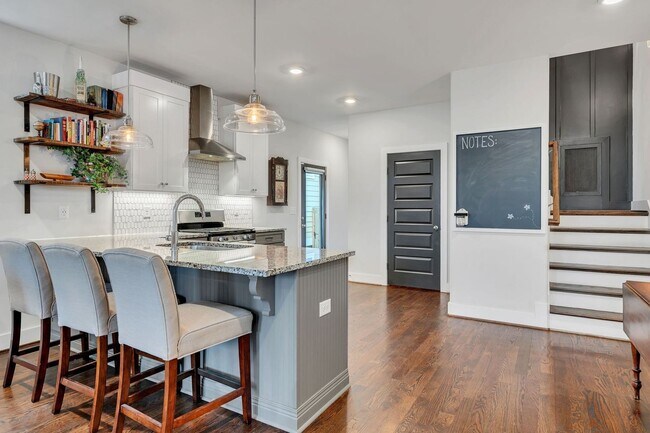 Building Photo - Discover modern rental living in one of Ch...
