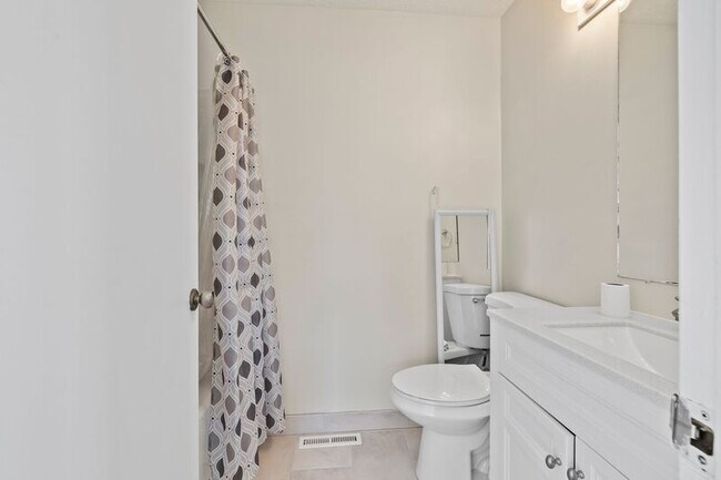 Building Photo - 5238 Deignese Pl