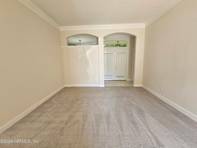Foto del edificio - 9028 Deercress Ct