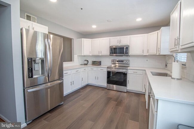 Building Photo - 2502 Assabet Ct