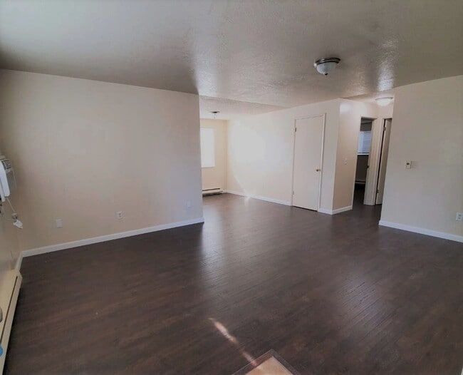 Building Photo - Kennewick 4-Plex