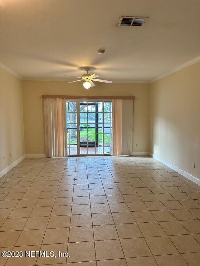 Building Photo - 225 Presidents Cup Way