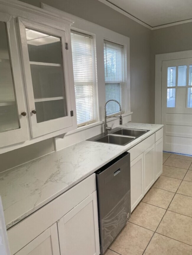 Foto del edificio - 506 6th Ave N