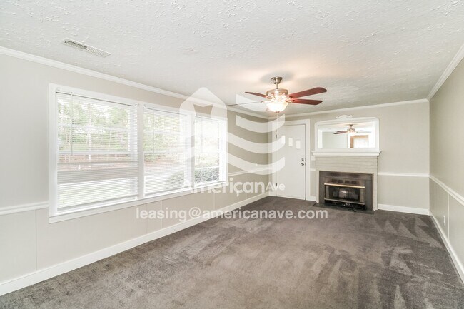 Foto del edificio - 720 Bryant Rd