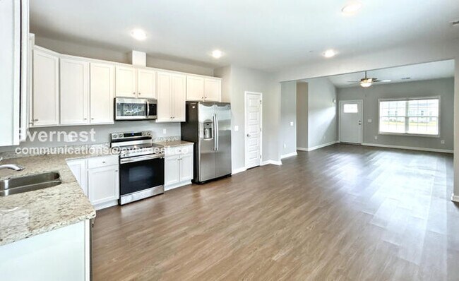 Building Photo - 1025 Echo Rdg Rd