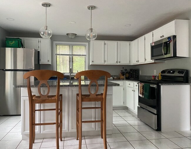 Foto del edificio - 4 Sterling Ln