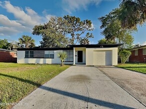 Building Photo - 6238 Round Oak Ln