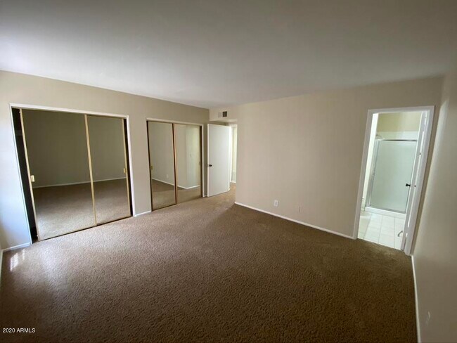 Foto del edificio - 2228 E Campbell Ave