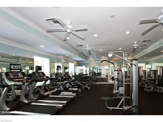 Foto del edificio - 15022 Sea Crest Blvd