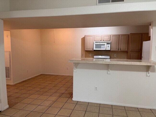 Foto del edificio - Mannetta Lane Condo / 2 BR - 1st Floor