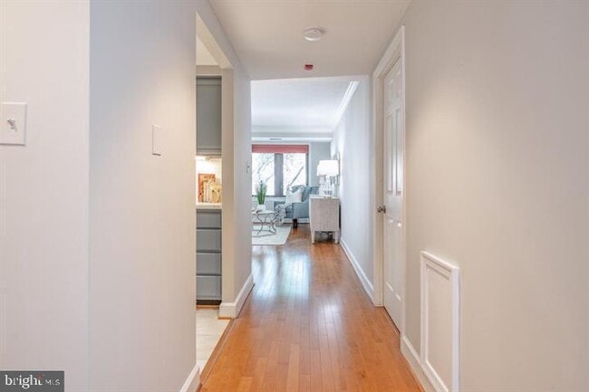 Foto del edificio - 1080 Wisconsin Ave NW