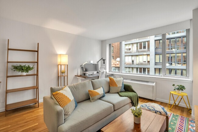 Building Photo - 120 W 21st St