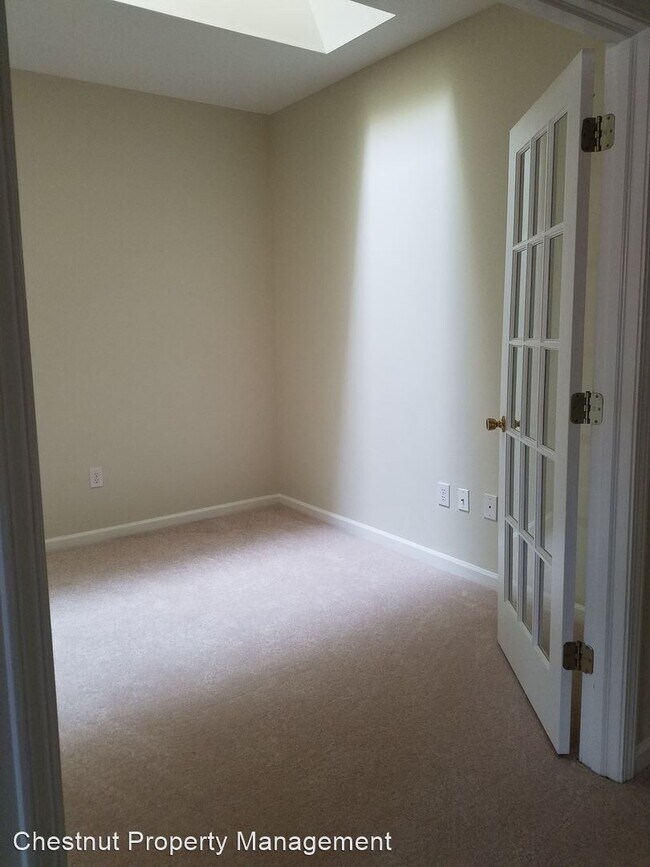 Building Photo - 3 br, 2 bath House - 907 Shelton Ct
