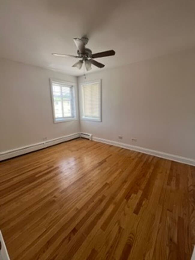 Building Photo - Salem Village Apartments LLC