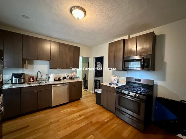 Foto del edificio - 109 Pleasant St