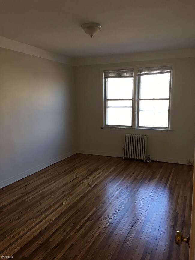 Building Photo - 2217 47th St