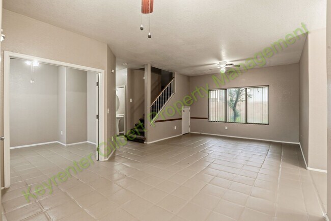 Foto del edificio - Gilbert 3-Bed / 2.5-Bath Home with Convenient Central Location
