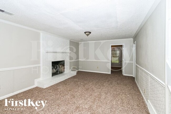 Building Photo - 6363 Midsummer Way