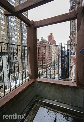 Building Photo - Studio, 1 bath Apartment - 135 E 37th St