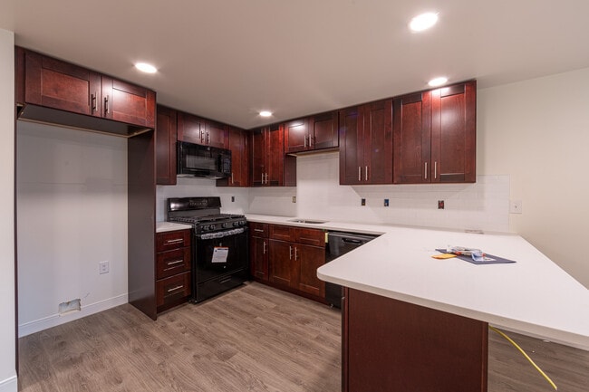 Building Photo - 7 Dreycott Ln