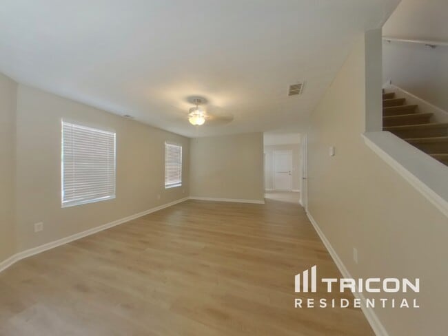 Building Photo - 1443 Steam Engine Way NE