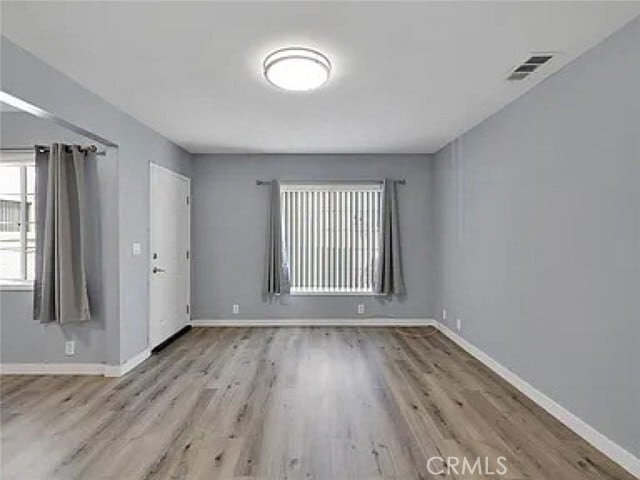 Building Photo - 301 E Alameda Ave