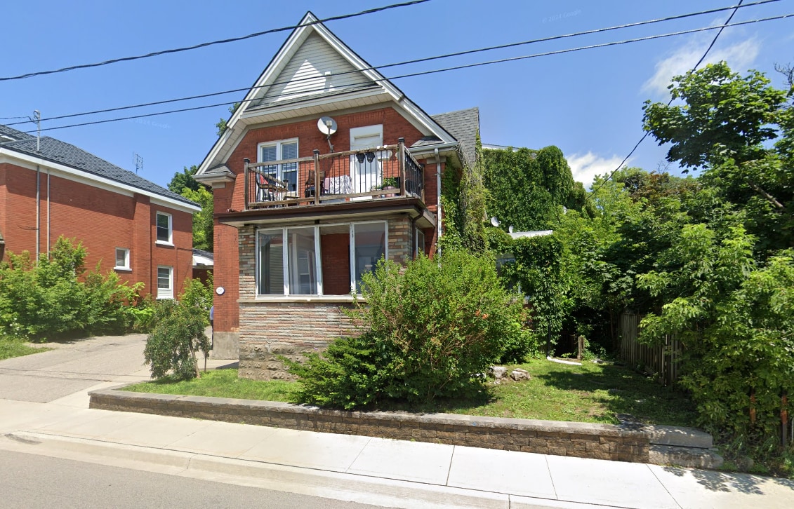 Photo principale - Cozy Two-Bedroom In Downtown Kitchener $1695