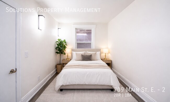 Photo du bâtiment - **Newly Renovated Main Floor 2 Bedroom**